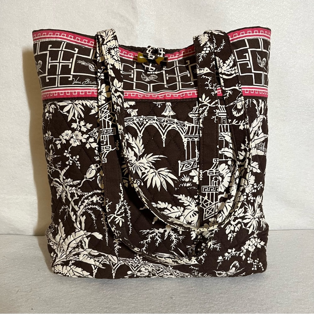 Vera Bradley Toggle Tote (Imperial Toile)